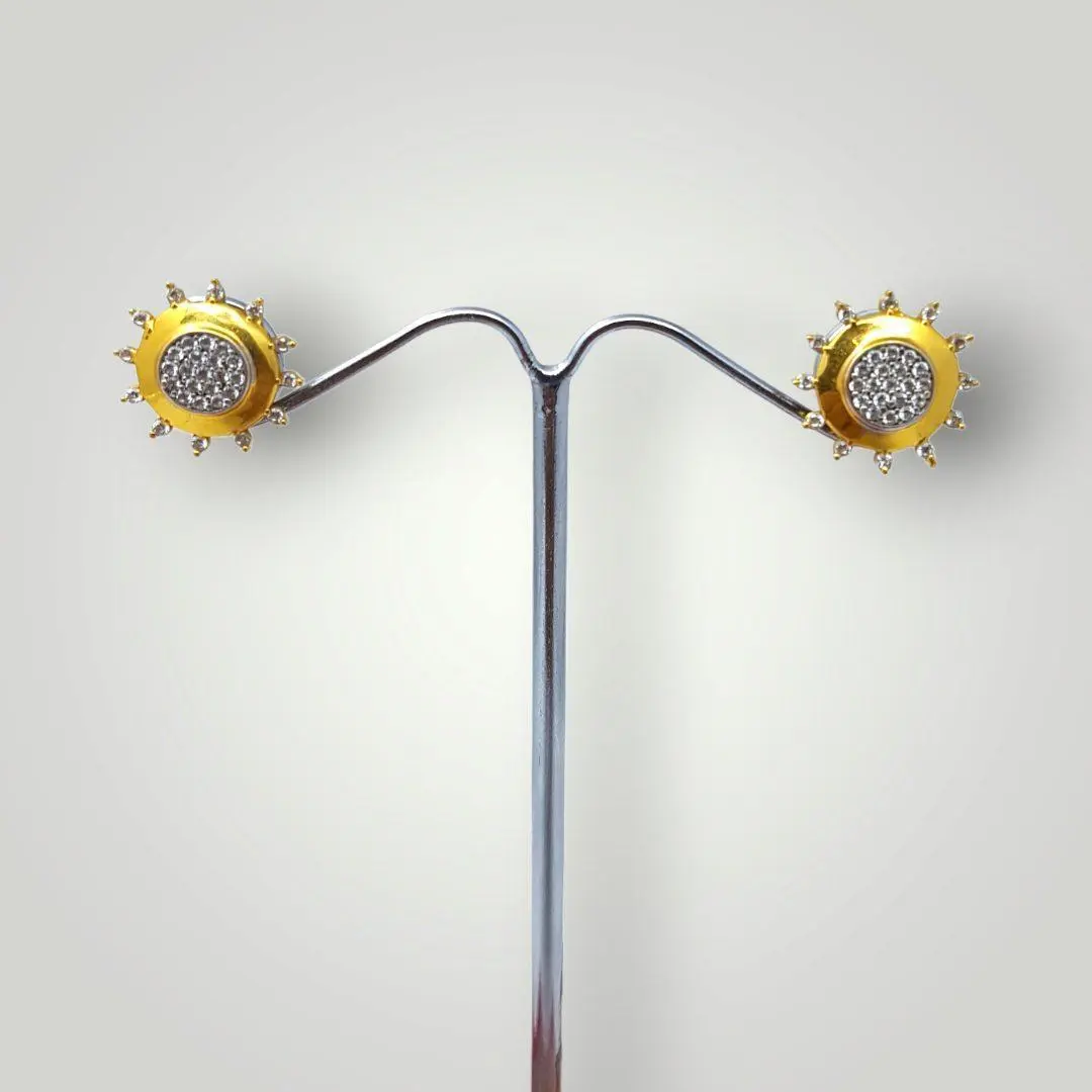Ladies Gold Jerkan Earrings in Fabulous Design 