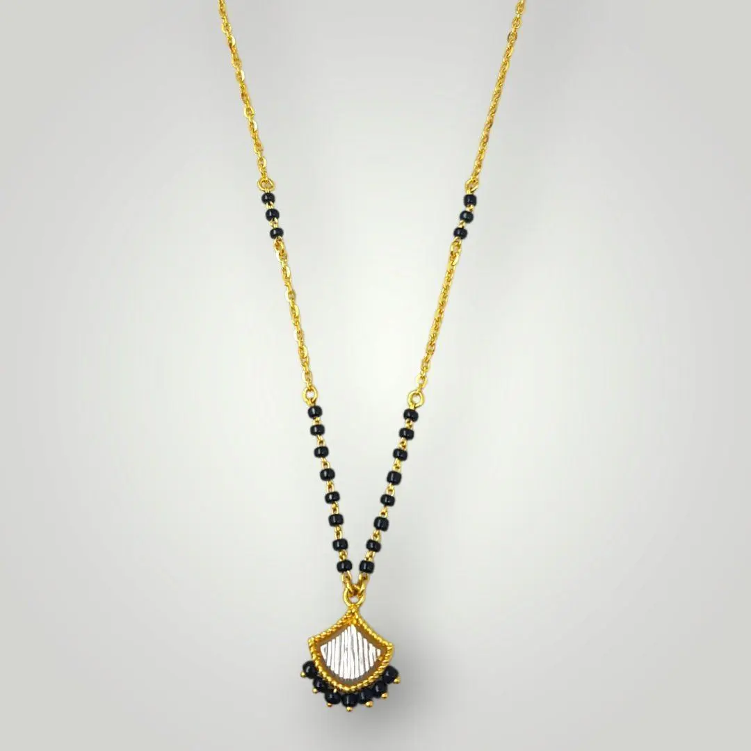 Adoreable Light Weight beautiful Design Gold Small Mangalsutra