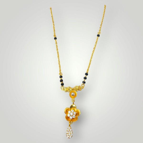 Beautiful Flower Degin Gold Small Mangal Sutra