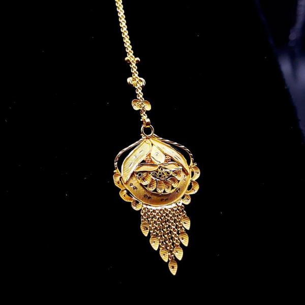 Gold Maangtikka