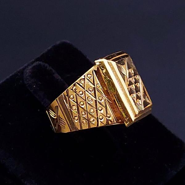 Gold Gents Ring