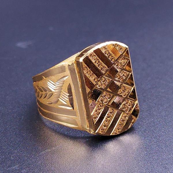 Gold Gents Ring