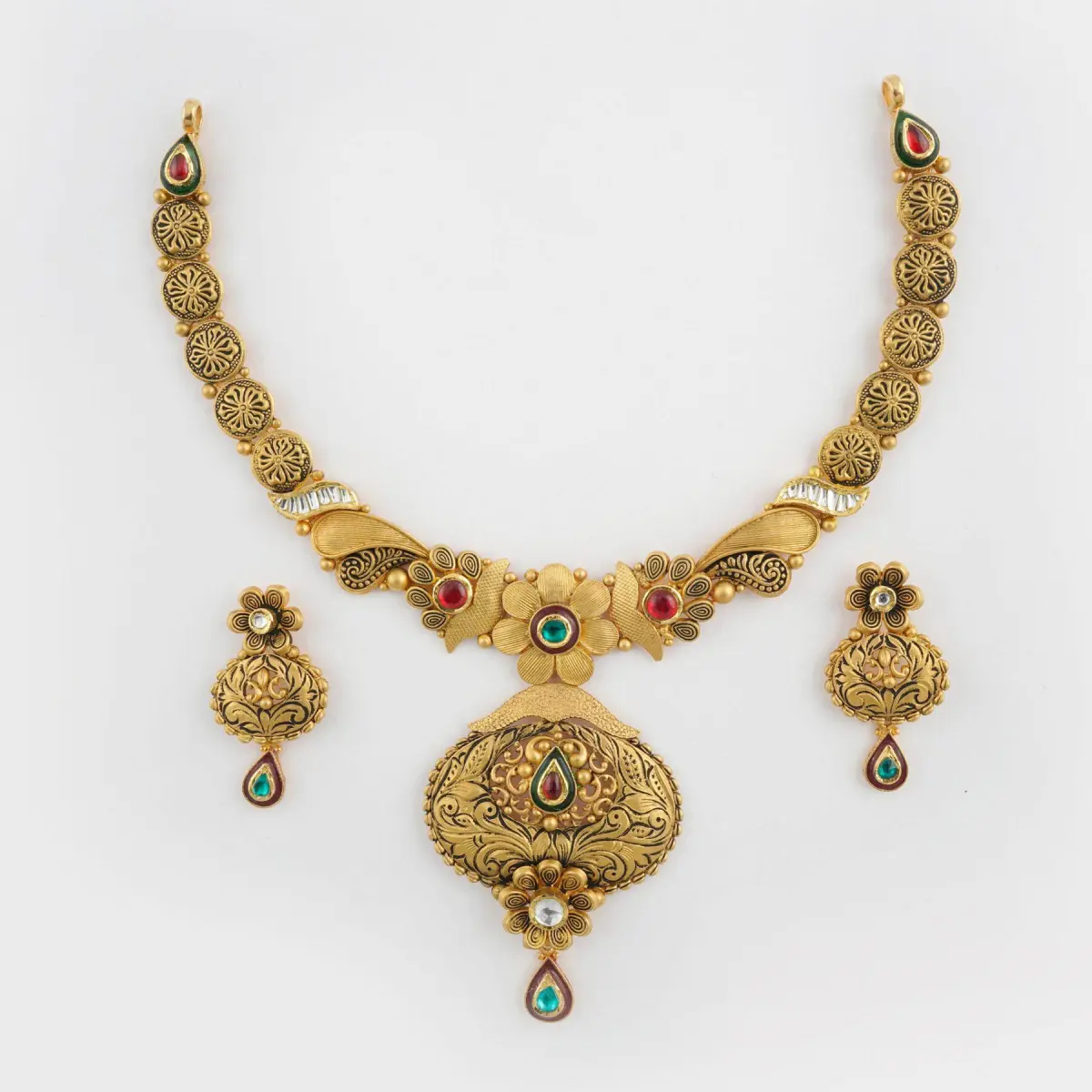 Beautiful Gold Antique Necklace Set in Flowers & Leaf Design with Kundan Stones 