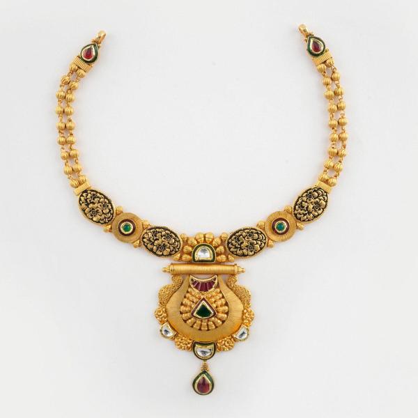 Adoreable Gold Necklace Set in Antique Design For Ladies 