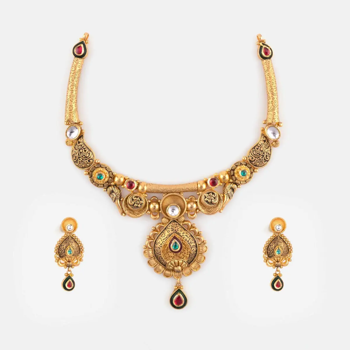 Adoreable Gold Antique Necklace Set with Beautiful Design 