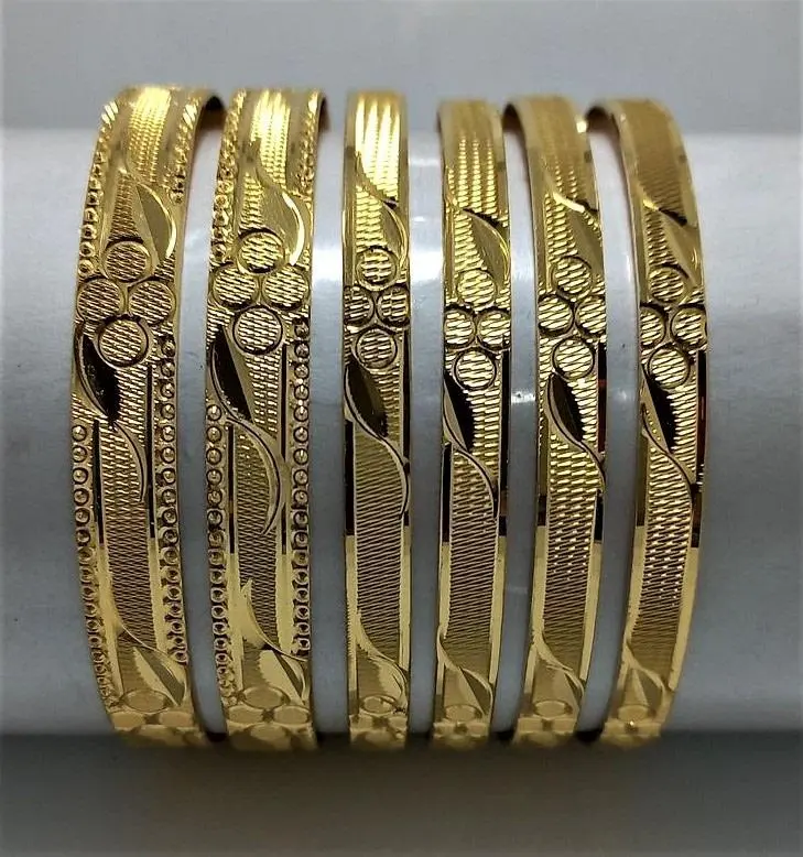 Gold Bangle Set with 2 Kara and 4 Bangles