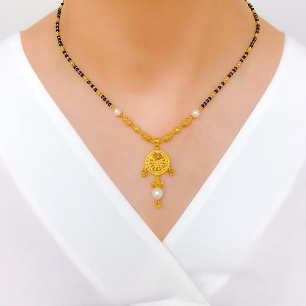 Chic Chand Drop Mangalsutra w/ Pearl