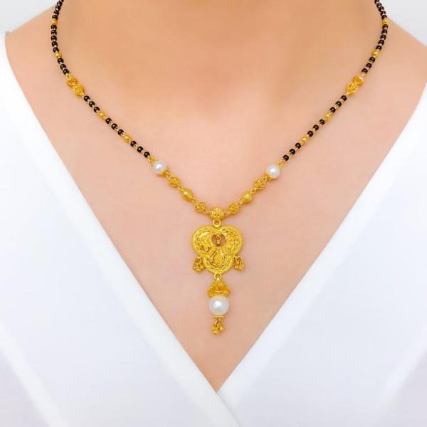 Classy Clover Tassel Mangalsutra