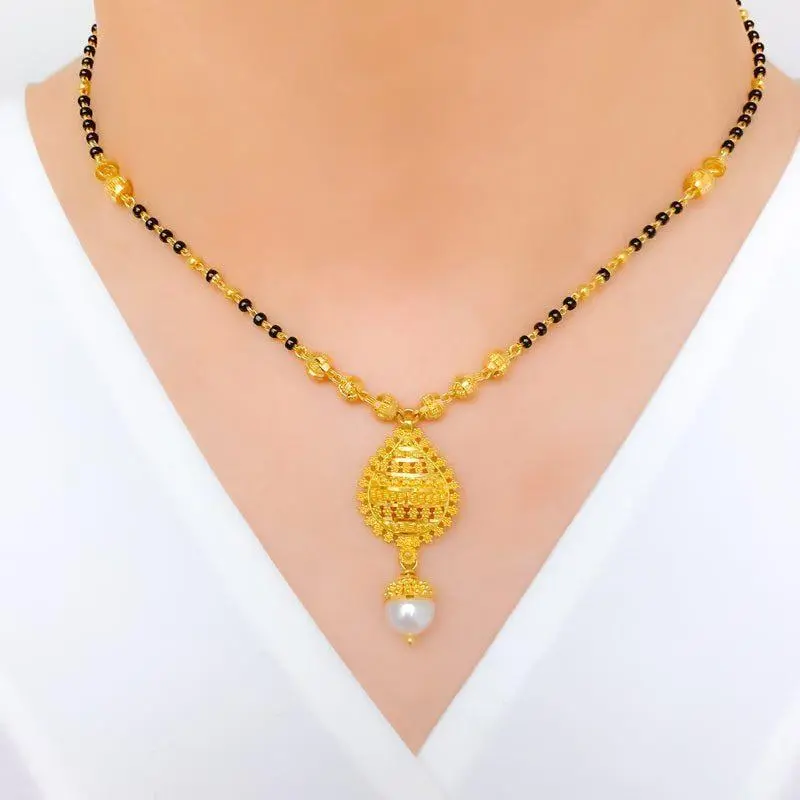 Elegant Reflective Pearl Drop Mangalsutra