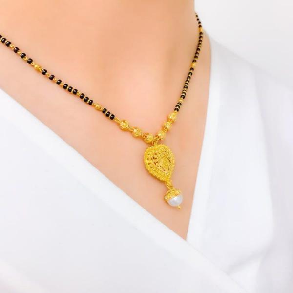 HeartShaped Ornate Mangalsutra