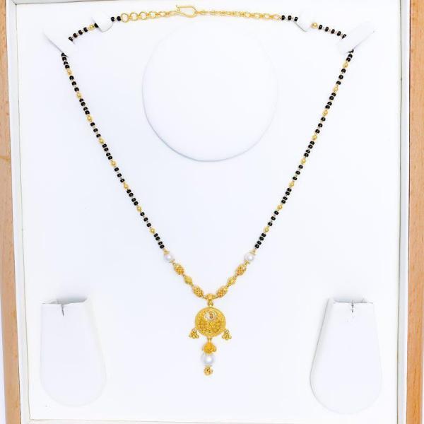 Chic Chand Drop Mangalsutra w/ Pearl