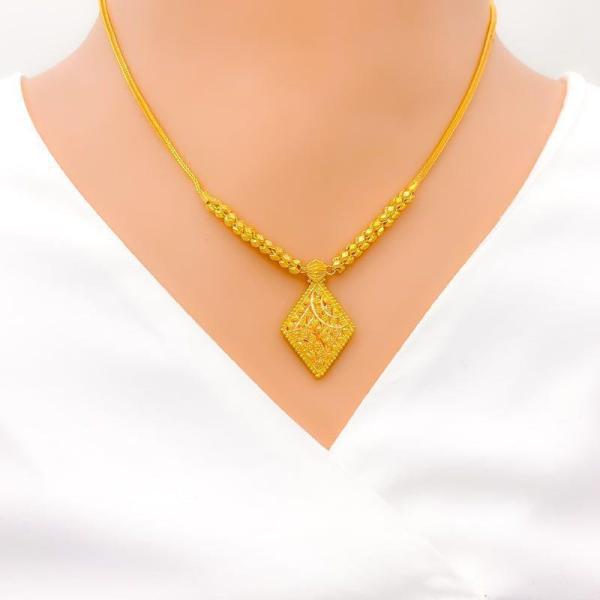 Ornate DiamondShaped Necklace Set