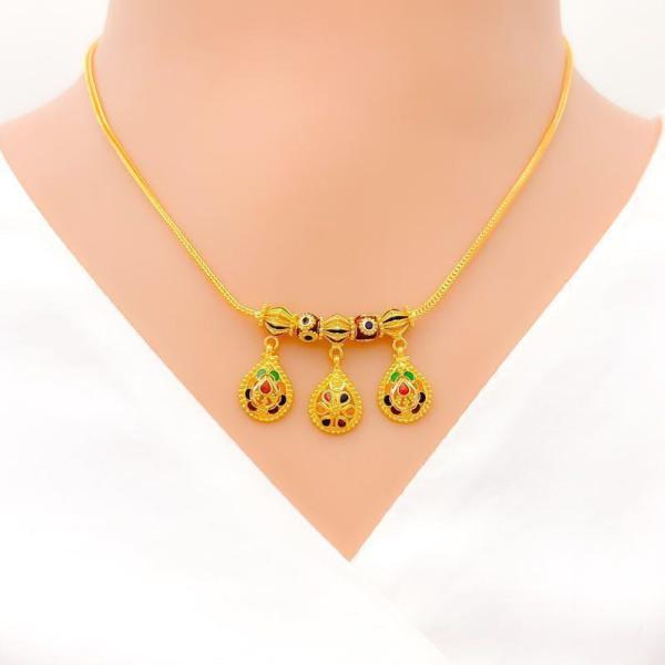 Decorative Glossy Necklace Set