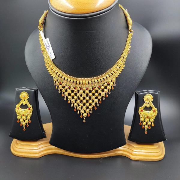 Gold Necklace Set for Ladies in Antique Design