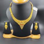 Antique Styled Gold Kundan Necklace Set