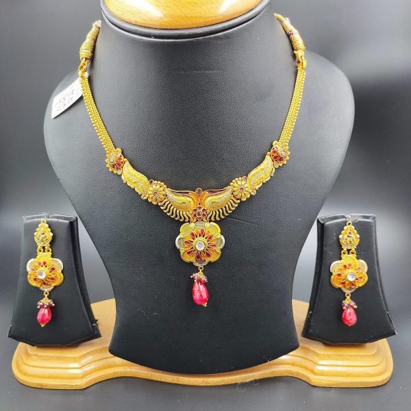 Antique Styled Gold Kundan Necklace Set