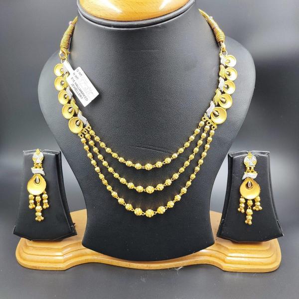 Antique Styled Gold Necklace Set for Ladies