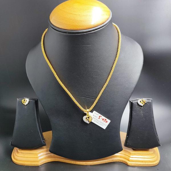 22 Karat Adoreable Gold Pendant Set With Earrings