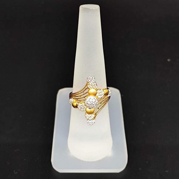 22 Karat Gold Ladies Ring Studded with Zerkons