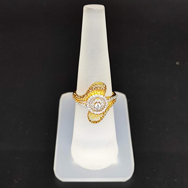 22 Karat Ladies Yellow Gold Ring in Elegant Design