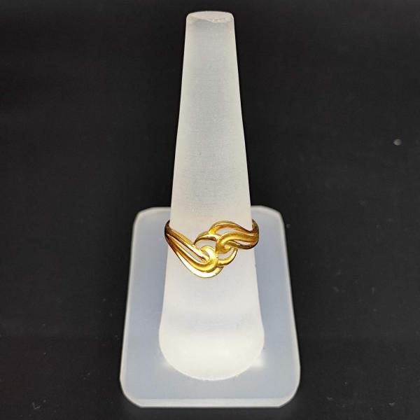 22 Karat Yellow Gold Ladies Ring with Beautiful Design