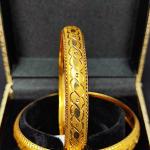 916 Hallmarked Beautiful Gold Ladies Kangan for Daily Use