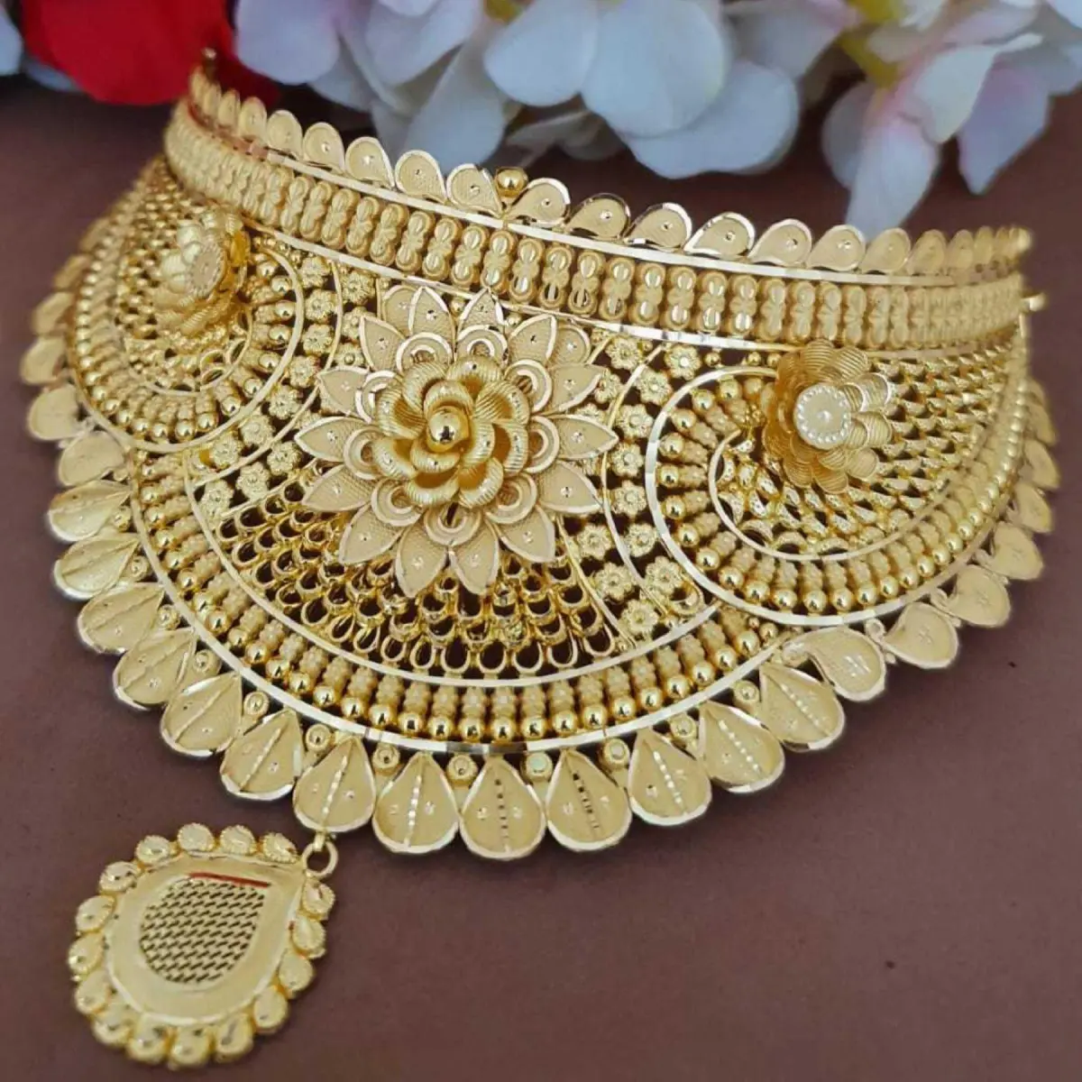 Gold Choker Only in Plain Gold  916 Hallmarked with Flowers and Designs