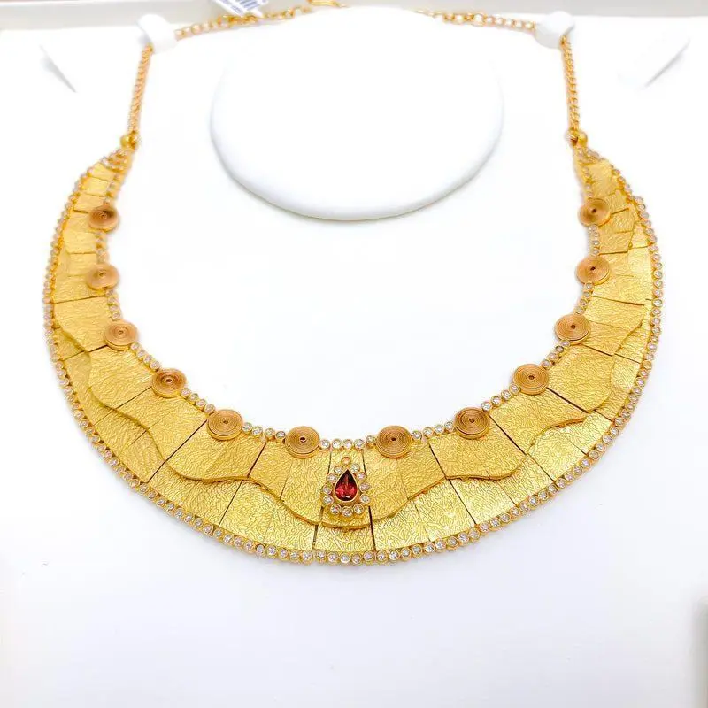 Contemporary Patta Necklace Set