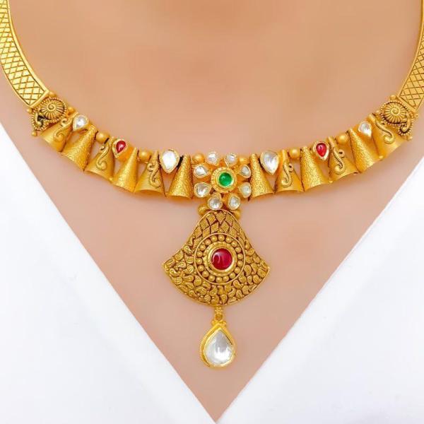 Radiant Hanging Kundan Set