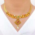 Radiant Hanging Kundan Set