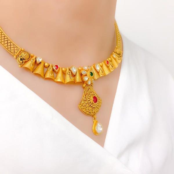 Radiant Hanging Kundan Set