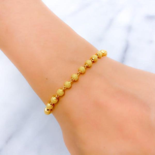 Chic Slender Gold Bracelet