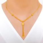 Delightful Flower Accented Necklace Set