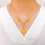 Swirling Floral Motif Necklace Set