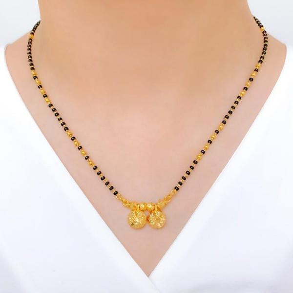 Unique Blooming Flower Thali Mangalsutra