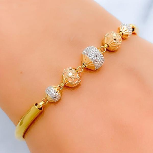 Graduated Disco Bead Bangle Bracelet