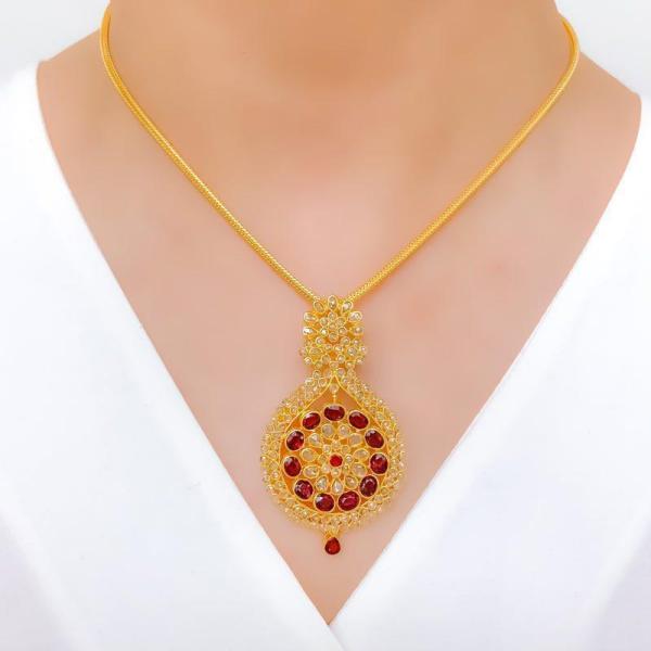 Classy Flower Polki Diamond Pendant Set