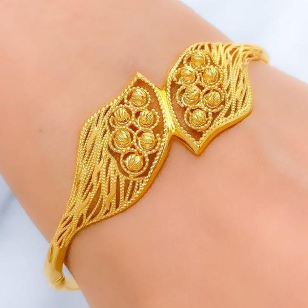 Impressive Evergreen Leaf Bangle Bracelet