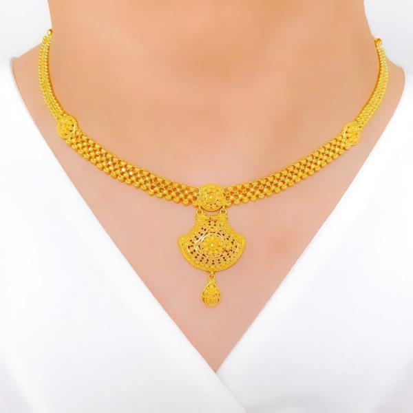 Classic Interlinked Floral Necklace Set