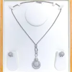 Bold Unique Diamond Necklace Set