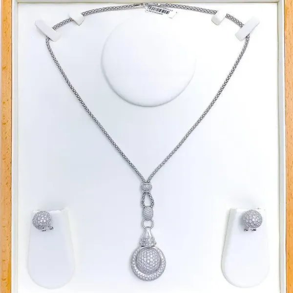 Bold Unique Diamond Necklace Set