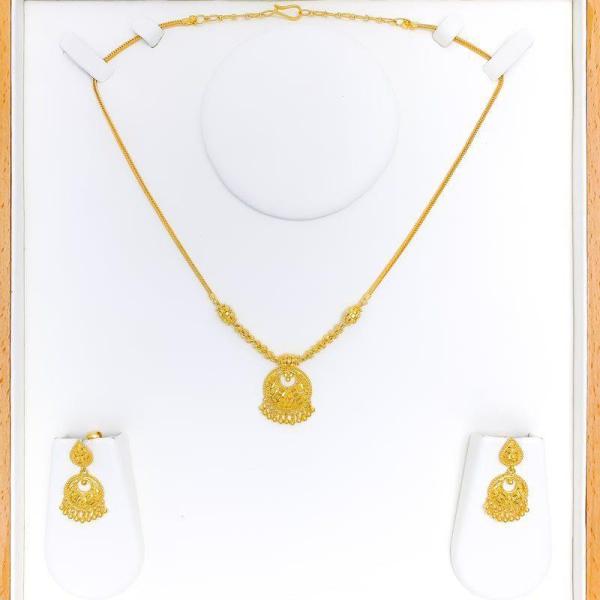 Festive Upscale Necklace Set