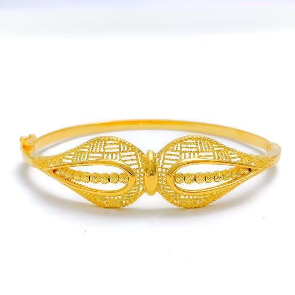 Iconic Symmetrical Mesh Bangle Bracelet