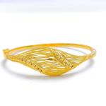 Chic Flowing Leaf Bangle Bracelet