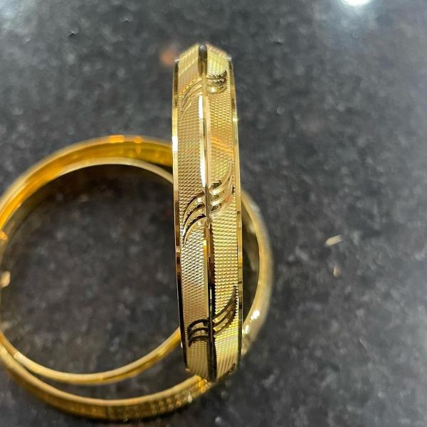 Gold Plain Gents Kada