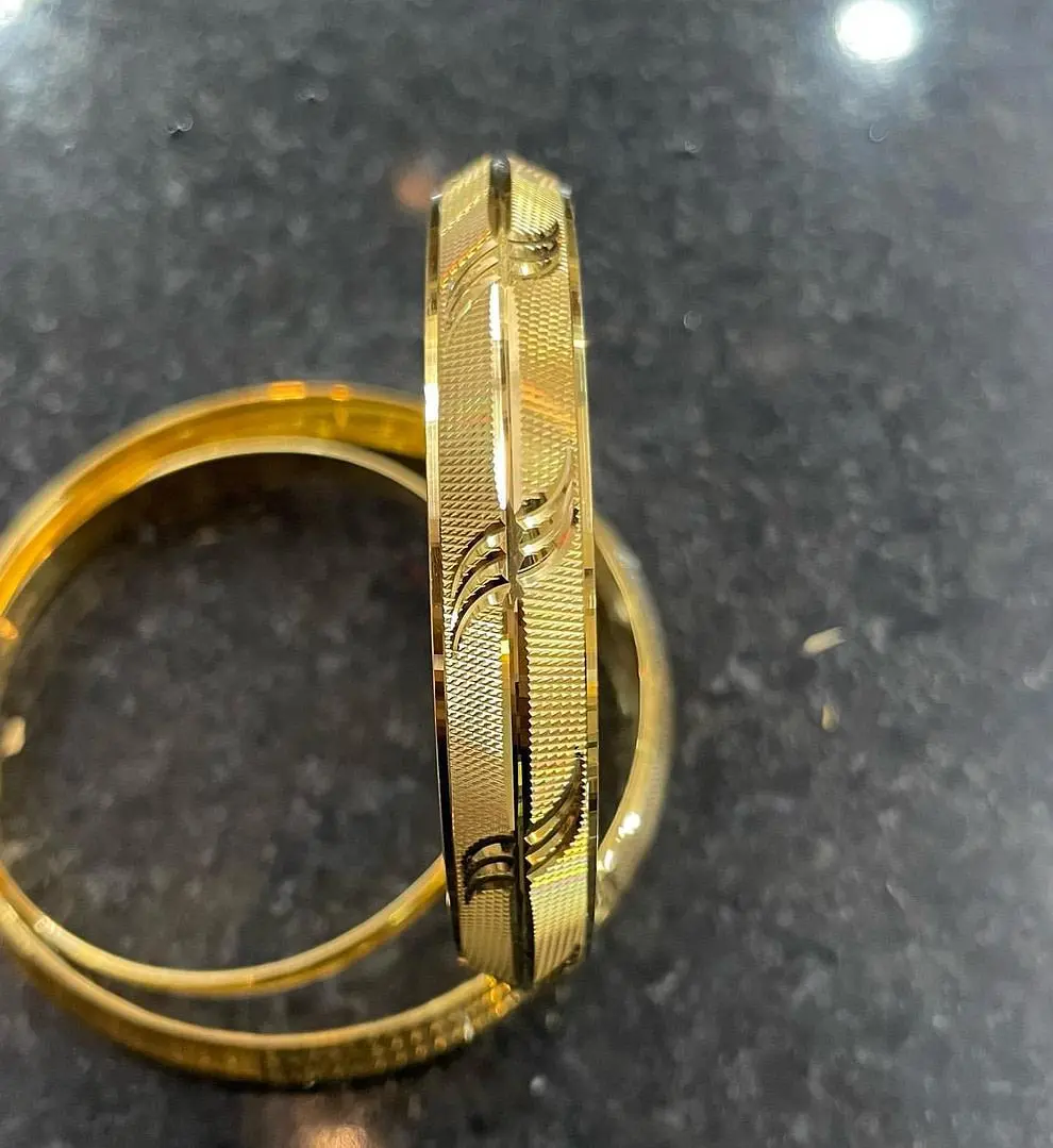 Gold Plain Gents Kada