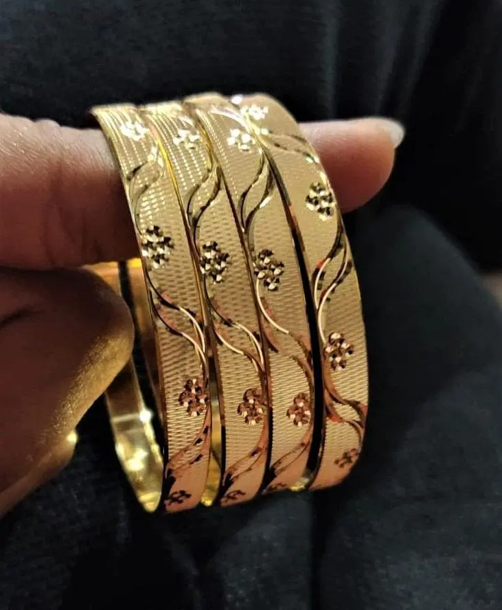 Plain Bangle with Beautiful Design