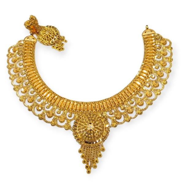 Gold necklace for Ladies with Beautiful Floral Work 