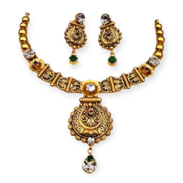 Gold Antique Kundan Necklace with Beautiful Design 