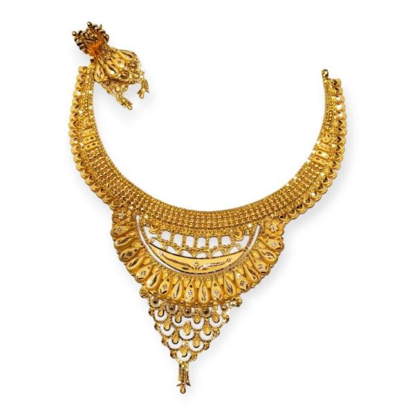 916 HUID Gold Amazing Necklace with Adoreable Design 